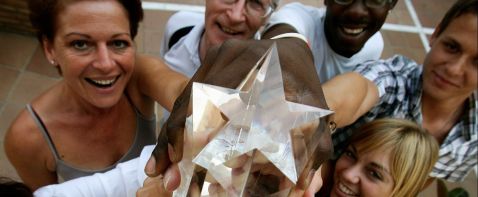 <span>Ganador de Star Awards</span><br>Mejor Escuela de Español